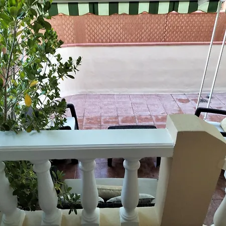 Caletillas Black Sand, Wifi, Terrace & Swimming Pool Apartment *